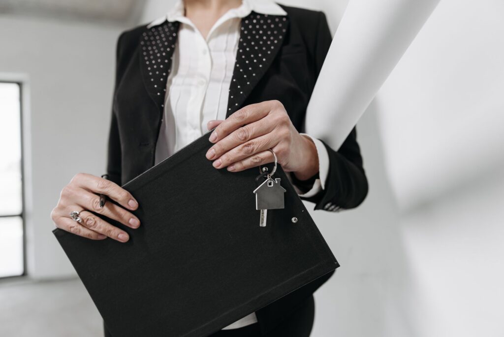 Real Estate Agents Report Shift Toward Balanced Market Conditions