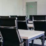 Tech Giants Delay Fresher Onboarding Amid Global Economic Uncertainty