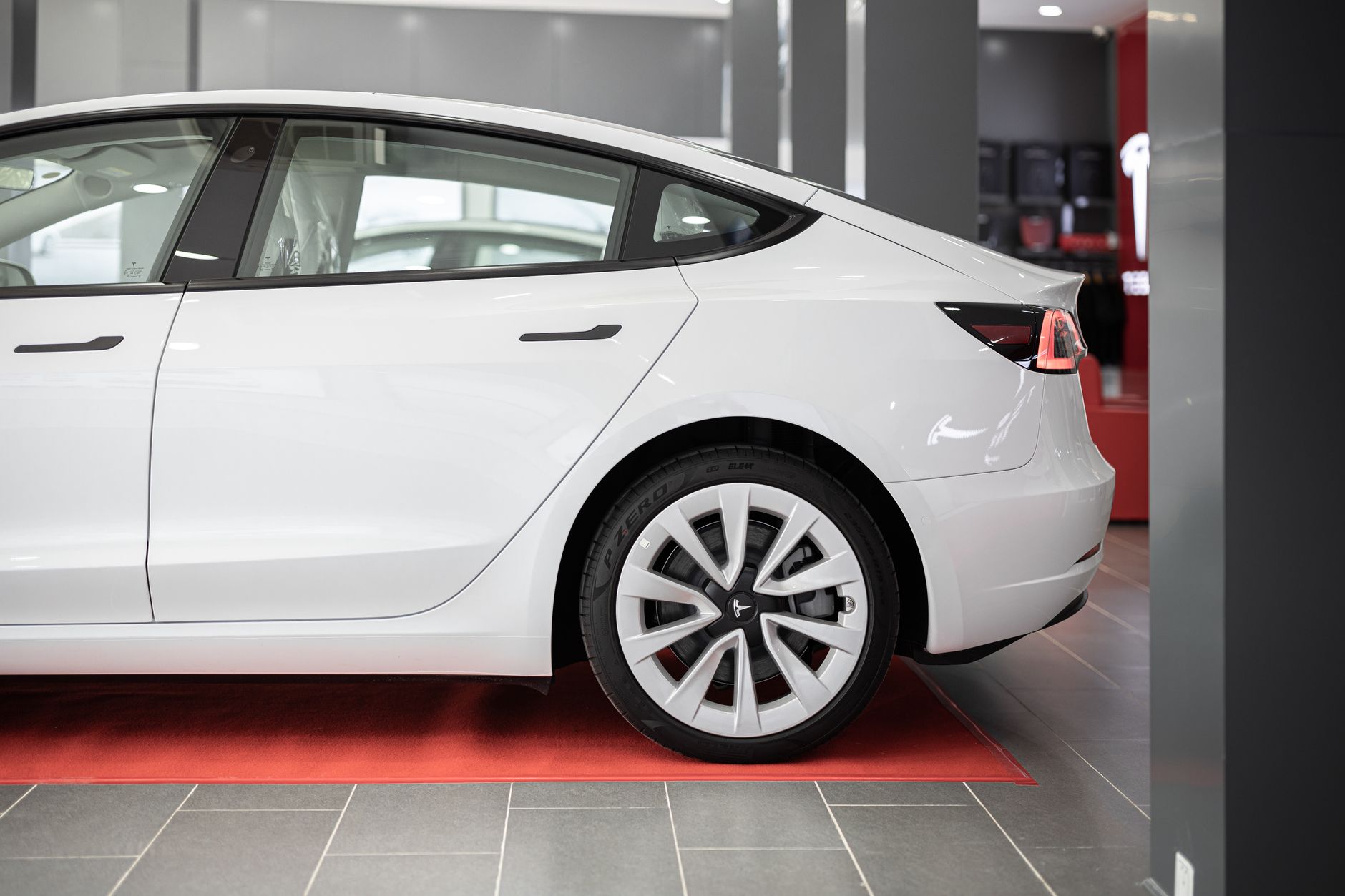 U.S. Bans Polestar Sales Over China-Linked Connected Vehicle Regulations