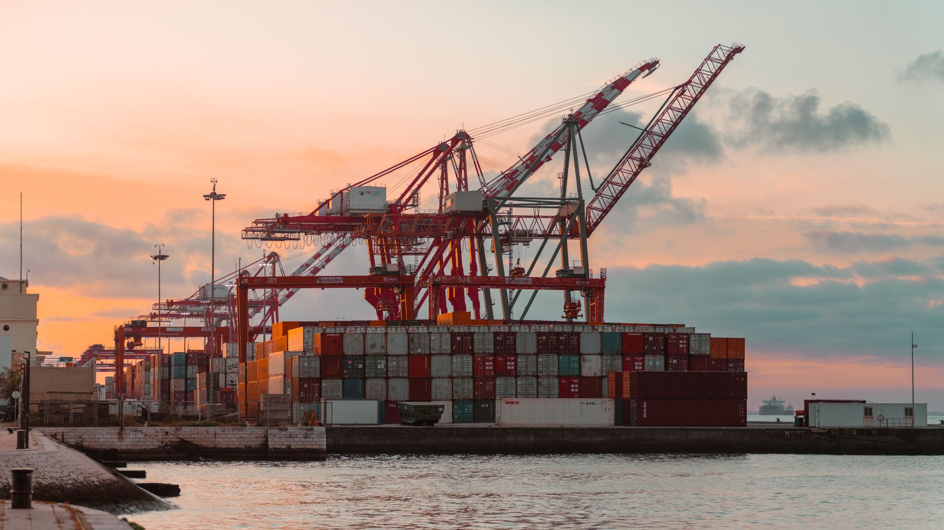 U.S. Import Prices Post Unexpected Rise in June, Signaling Persistent Global Inflationary Pressures