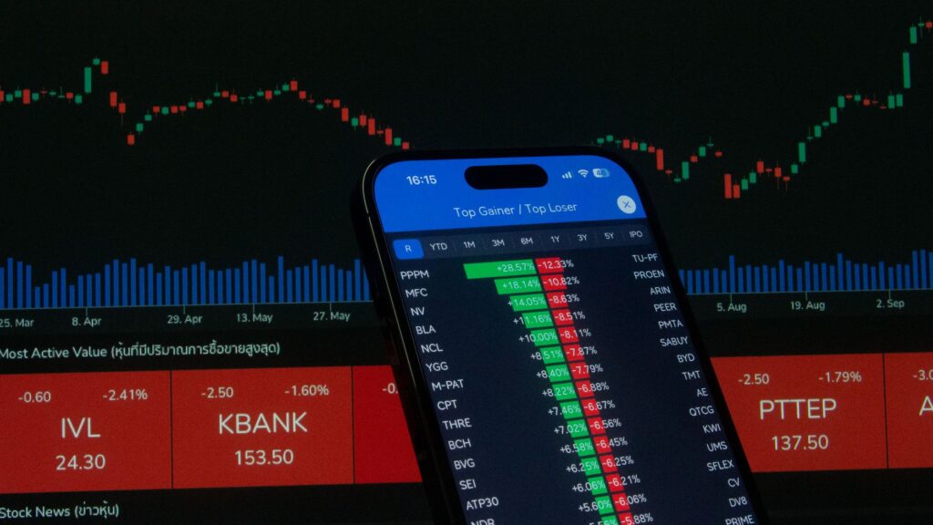 Why Fintech Leaders Are Aligning With Traditional Saving Habits to Win India's Mass Wealth Market