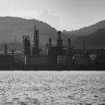 Global Oil Prices Tumble Following U.S. Decision to Halt Military Action Against Iran
